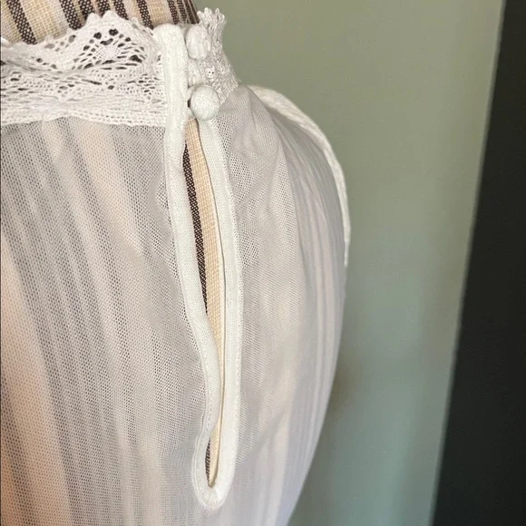 Free People, tea party lace crop top - Picture 8 of 11